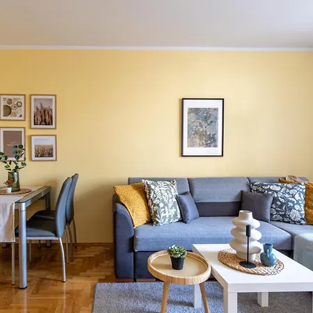 Апартаменты Stepinska Near Royal Lazienki By Mia