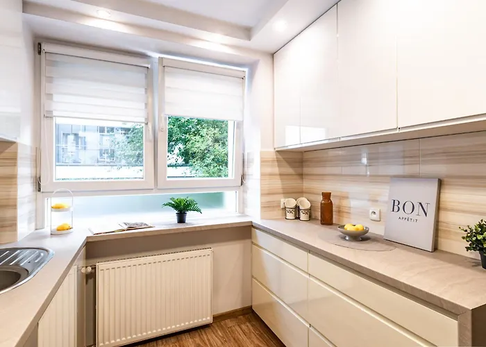 Stępińska Near Royal łazienki By Mia * Warszawa