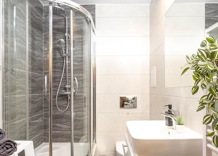 Stępińska Near Royal łazienki By Mia * Warszawa