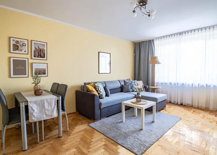 Stępińska Near Royal łazienki By Mia