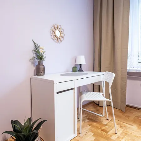 Mia Stepinska Near The Royal Lazienki Apartament