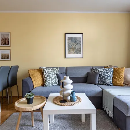 Stepinska Apartment Near Royal Lazienki By Mia * ワルシャワ