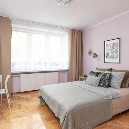 Stepinska Apartment Near Royal Lazienki By Mia ワルシャワ