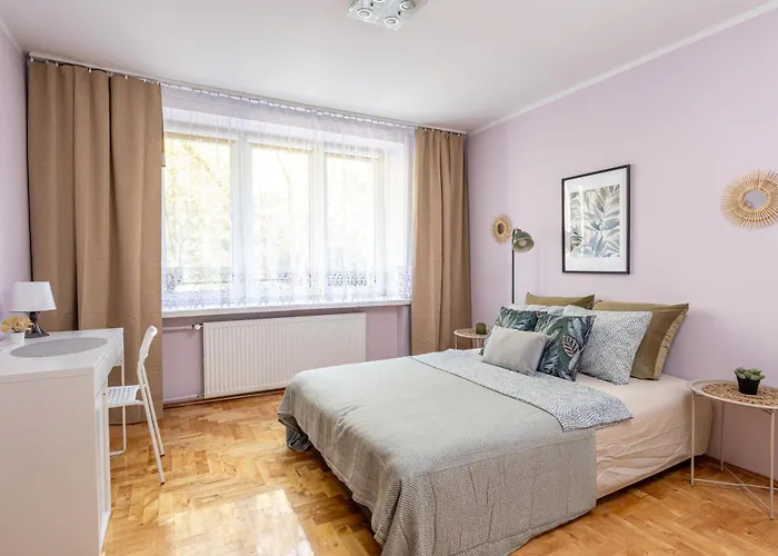 Stępińska Near Royal łazienki By Mia * Warszawa